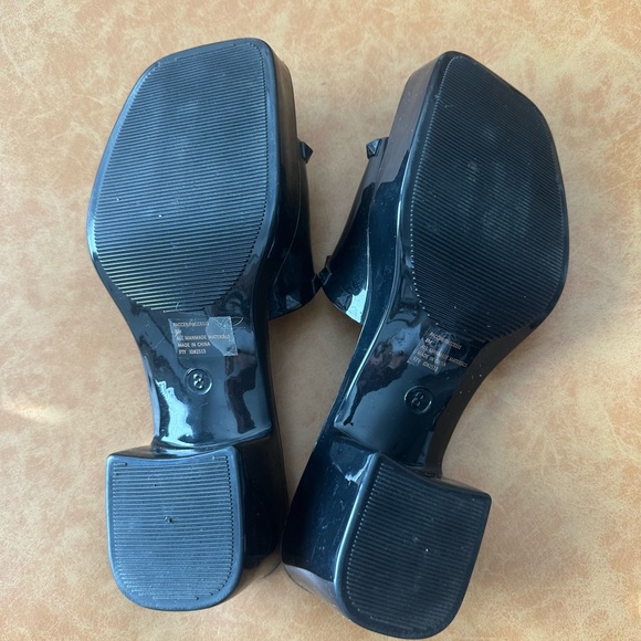 Madden Girl Rubber studded platforms - Picture 2 of 3